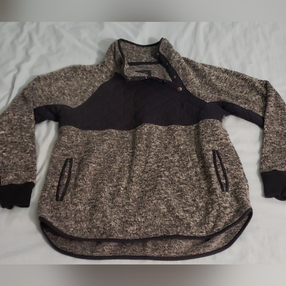 Abercrombie & Fitch Asymmetrical Fleece Pullover Large